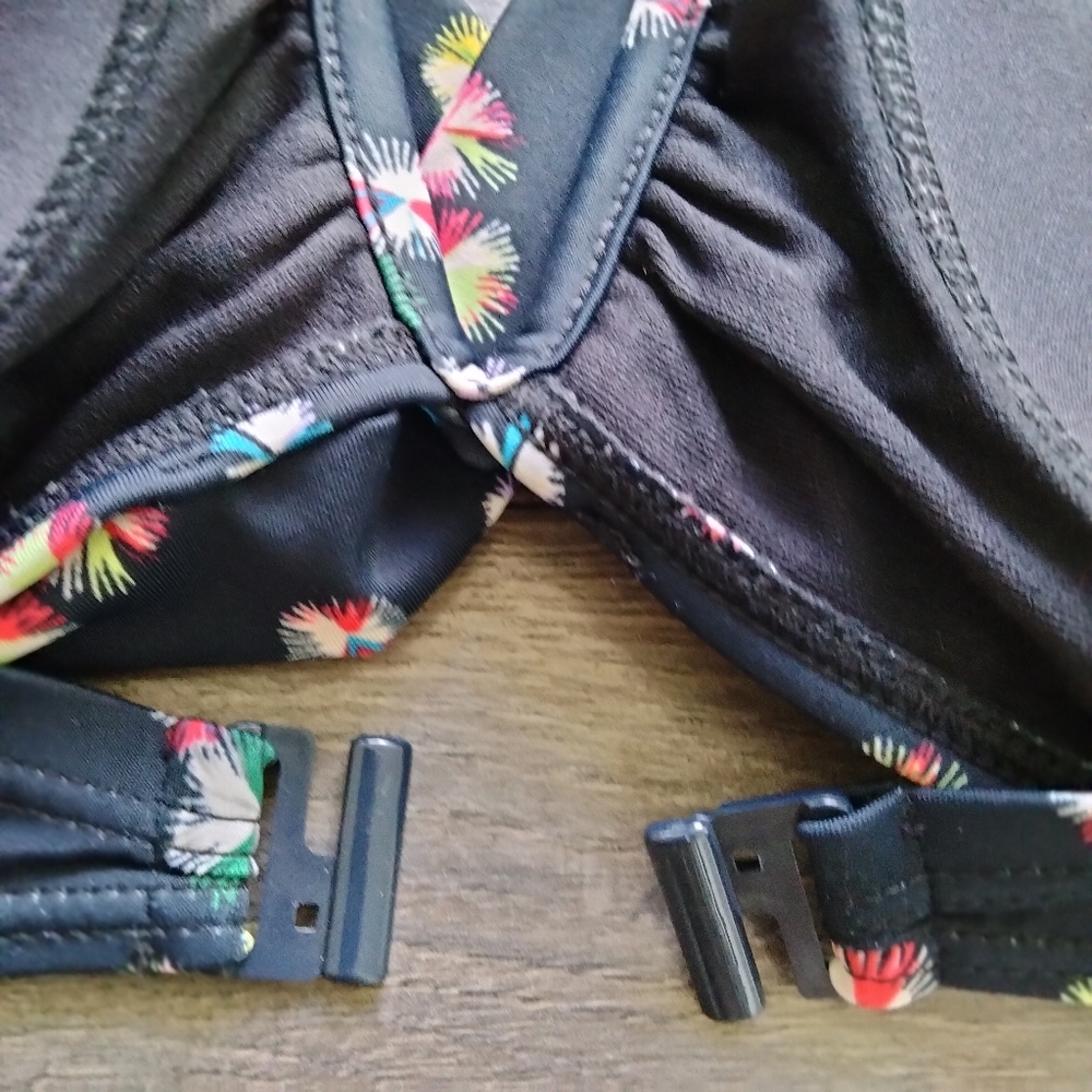 French Connection Size L Bikini Top - Picture 5 of 10